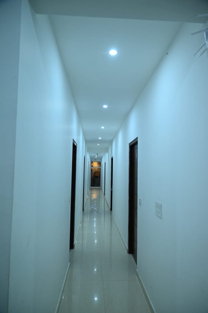 Hotel Lobby 01